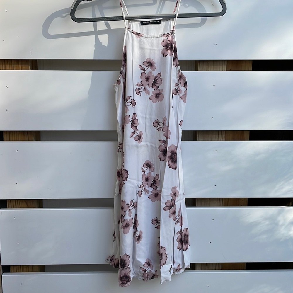 White w/pink flowers spaghetti strap sundress